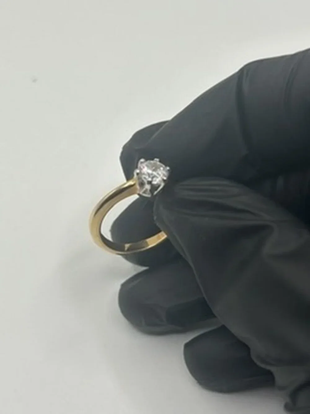 Vintage Gold CZ Solitaire Ring Womens Size 7 18k Plated Engagement Style New